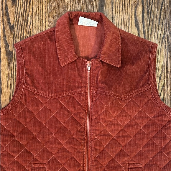 Vintage Rust Quilted Vest - Picture 2 of 7